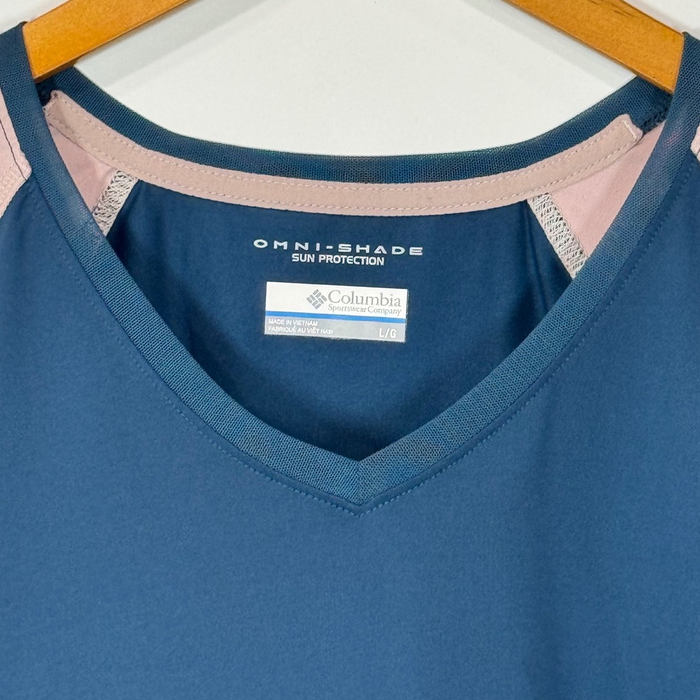 Columbia Shirt Women L Blue Pink Omni-Shade Sun Protection Raglan V-Neck AK2604 - Picture 3 of 8